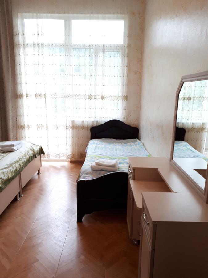 Guest House In Sarpi Bagian luar foto